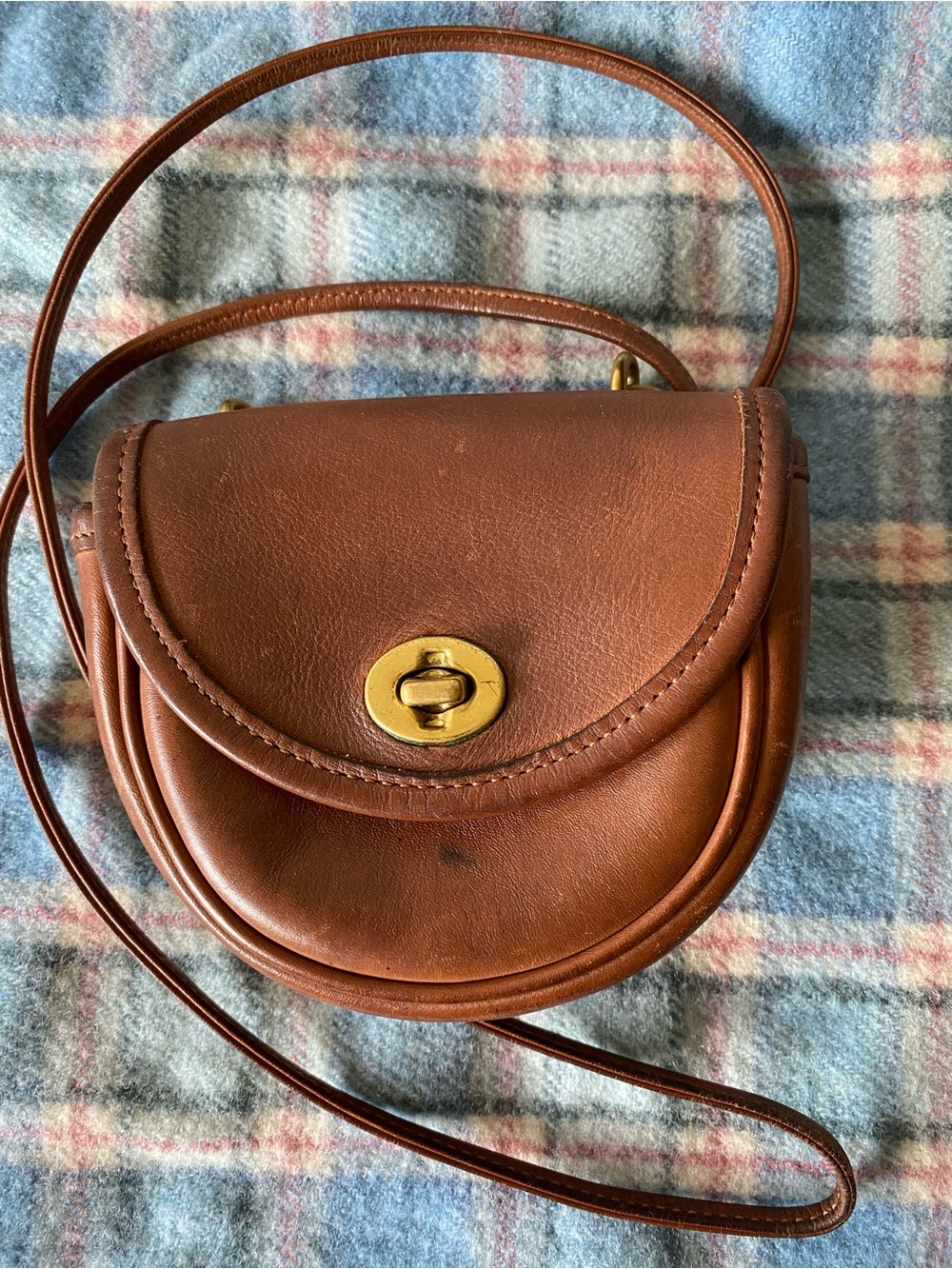 Vintage Coach Mini Brown Leather Crossbody Bag - Timeless Women's Shoulder Purse